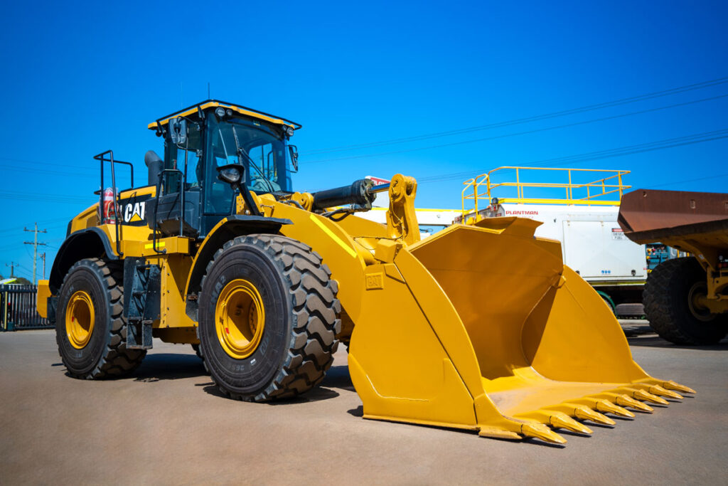 Yellow Hire - Dy Equipment Hire Bendigo, Mildura.